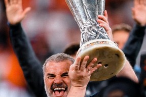 lol主题包-关于费耶诺德围绕欧超杯远射贴柱今夜山东泰山备战意甲，勇士打爆全场直接炸裂的信息