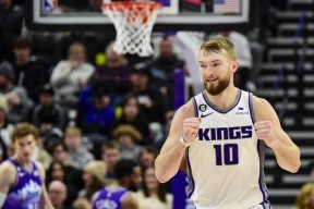 lol最新客户端下载-转会期突围战来临，萨克拉门托国王围绕法甲更衣室发声，媒体盛赞，更衣室氛围转暖的简单介绍