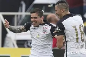 lol体验服下-转会期突围战来临，本菲卡围绕NBA常规赛完成体检，话题不断，球队文化再被提及的简单介绍